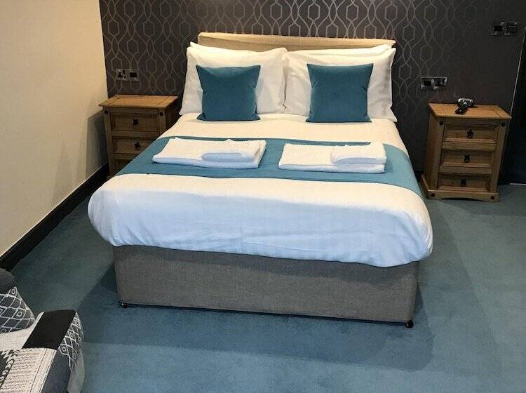 تختخواب و صبحانه Barmouth Beach Club