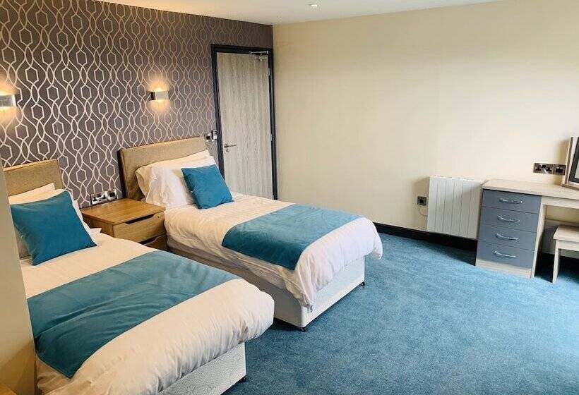 تختخواب و صبحانه Barmouth Beach Club