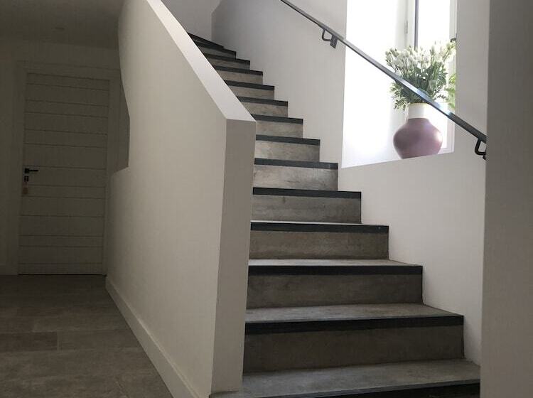 ベッドアンドブレックファースト Gabrielle Jeanne