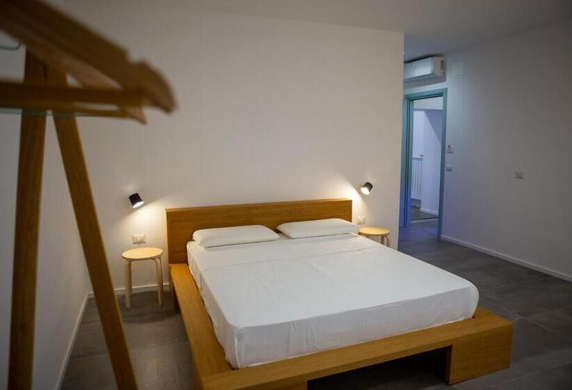 צימר La Casetta   Rooms & Garden