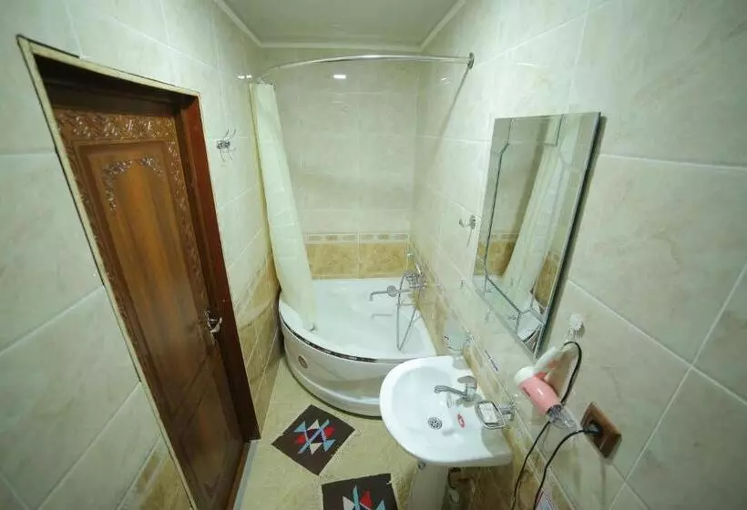 تختخواب و صبحانه Rasulboy Guest House