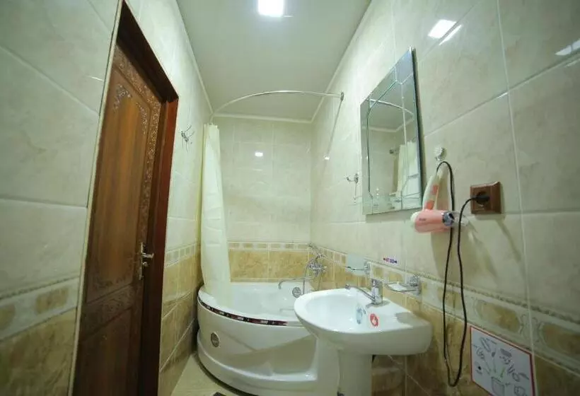 تختخواب و صبحانه Rasulboy Guest House