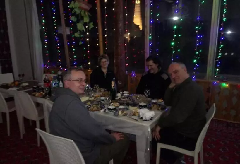 تختخواب و صبحانه Rasulboy Guest House