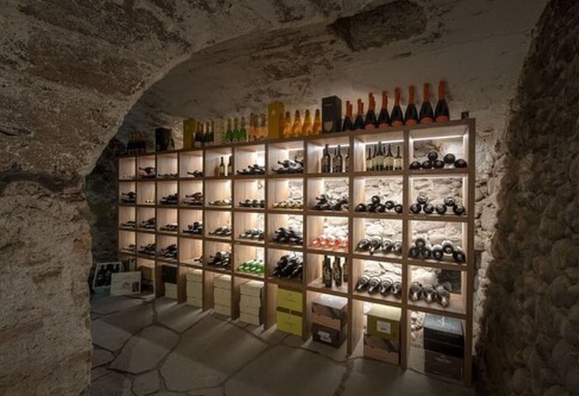 هتل Castel Hortenberg