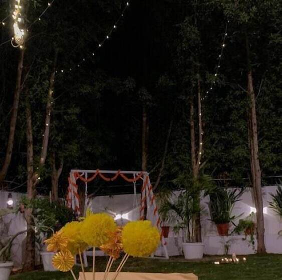 هتل Daze Off Studio House