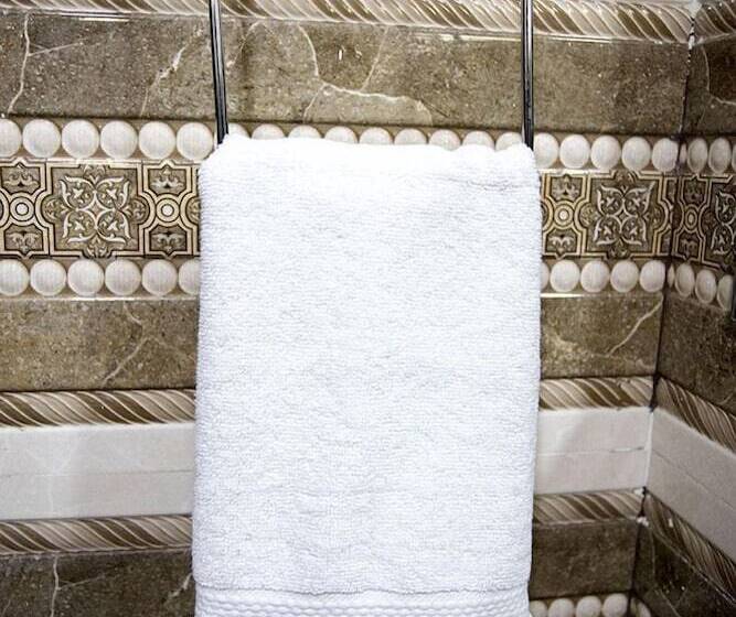 هتل Daze Off Studio House