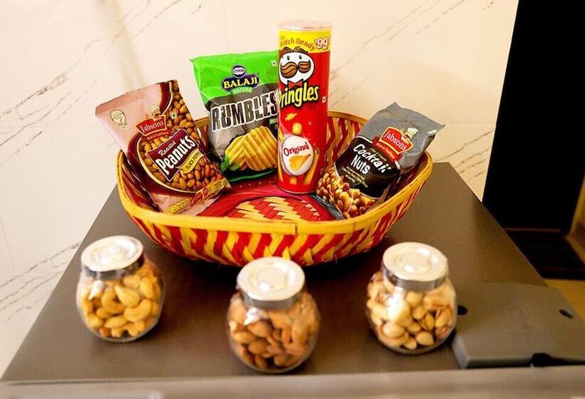 هتل Daze Off Studio House