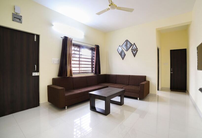 هتل Daze Off Studio House