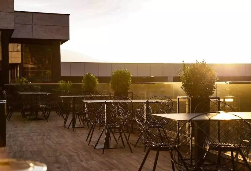هتل Premium Park