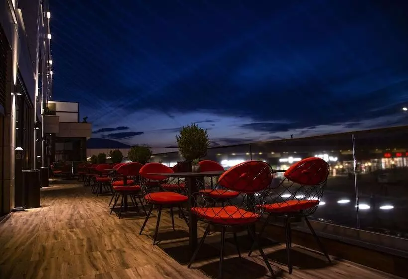 هتل Premium Park