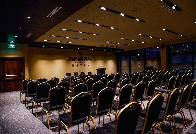 هتل Premium Park