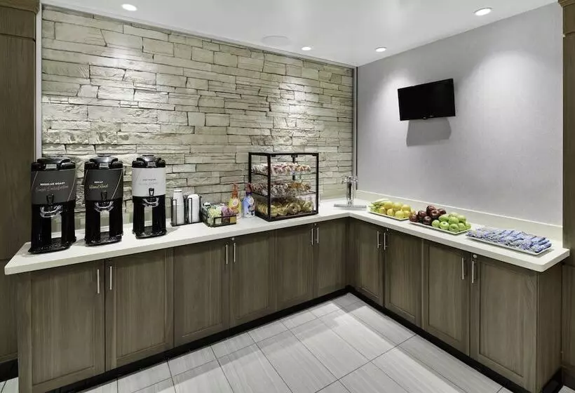 Hotelli Staybridge Suites Irvine   John Wayne Airport, An Ihg