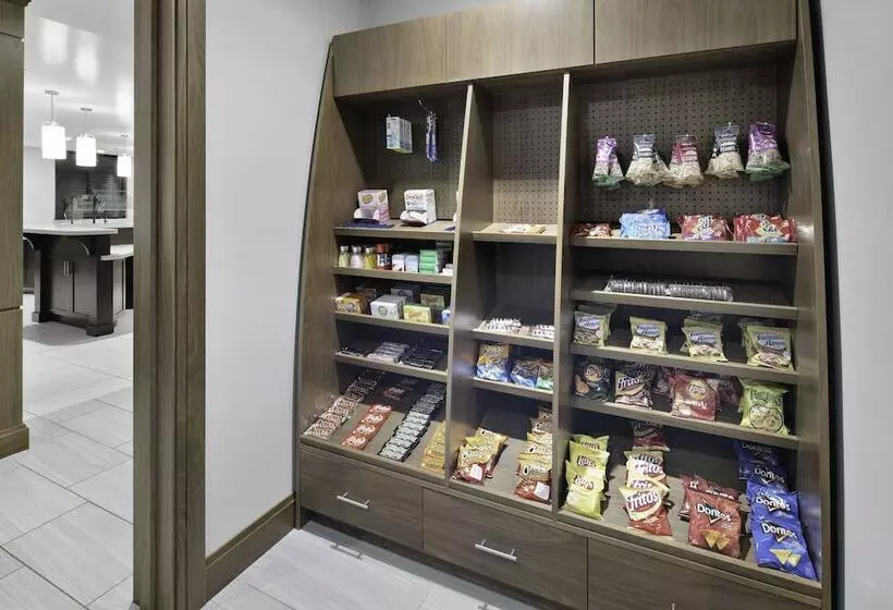 Hotelli Staybridge Suites Irvine   John Wayne Airport, An Ihg