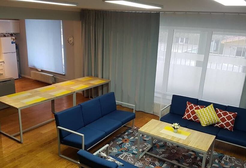 پانسیون Ubrainbow   Hostel