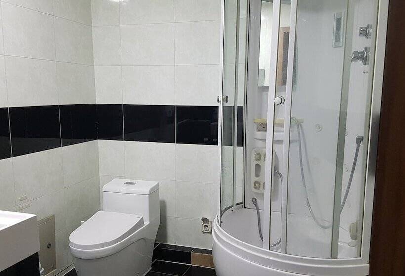 پانسیون Ubrainbow   Hostel