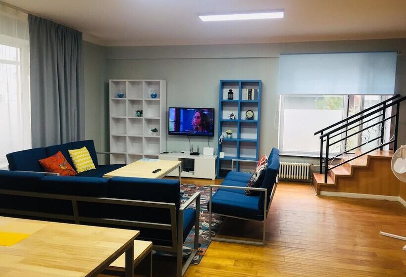 پانسیون Ubrainbow   Hostel