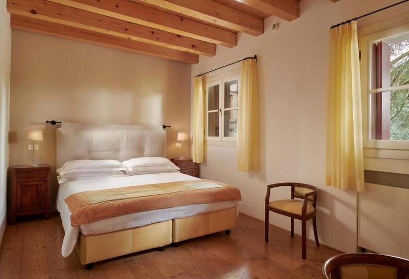 בית מלון כפרי Villa Lovi