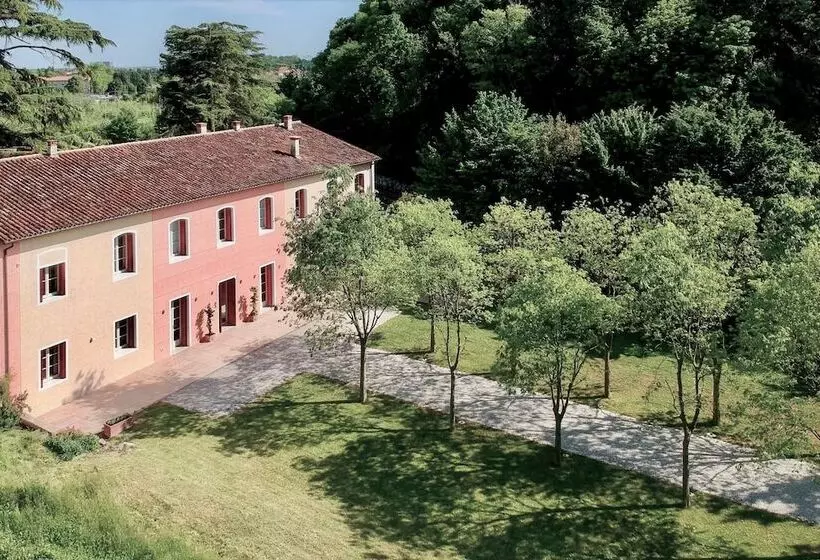 هتل Villa Lovi