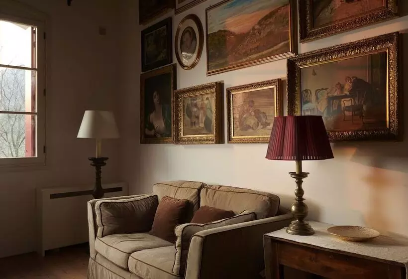 هتل Villa Lovi