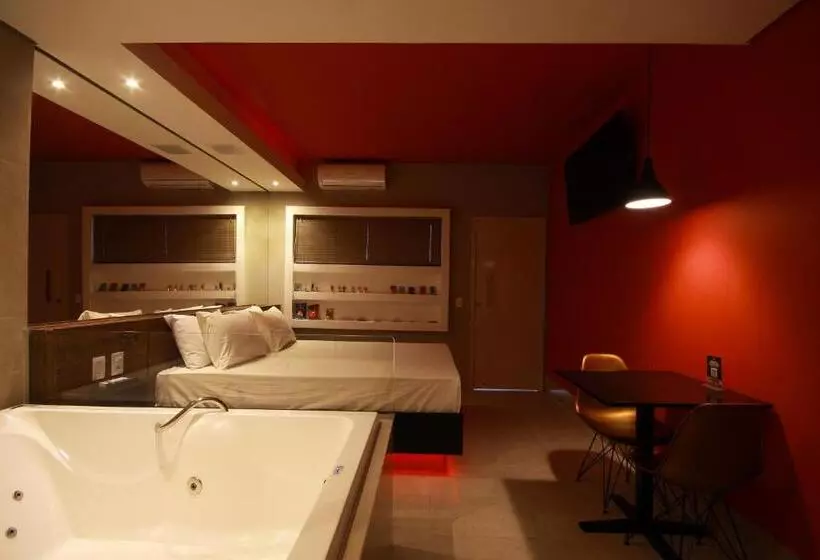 Oasis Motel