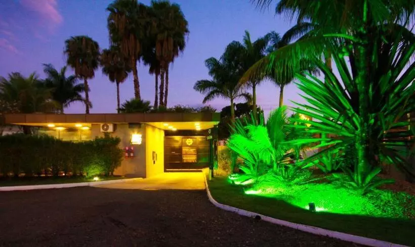 Oasis Motel