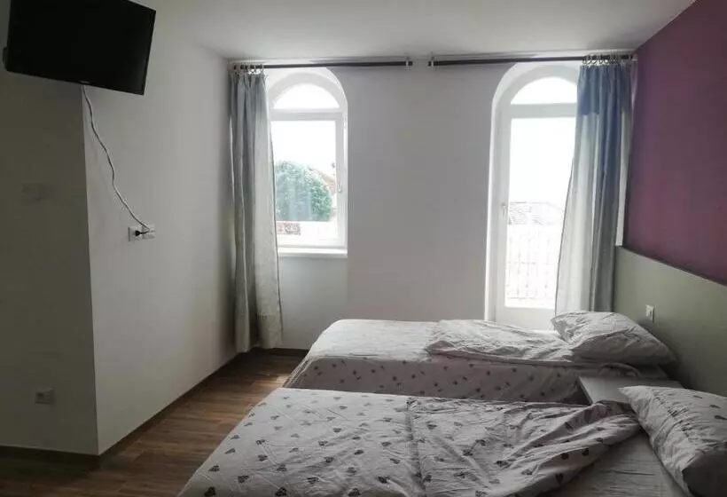 Majatalo Rosticaffè