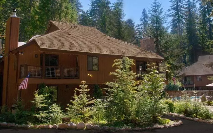 Hotelli Loge Alta Crystal Resort At Mt Rainier