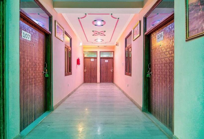 فندق O Kukas Guest House