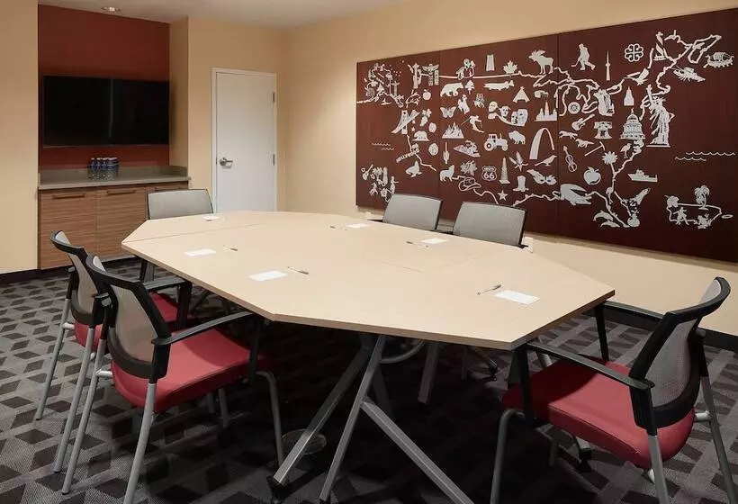 هتل Towneplace Suites By Marriott Danville