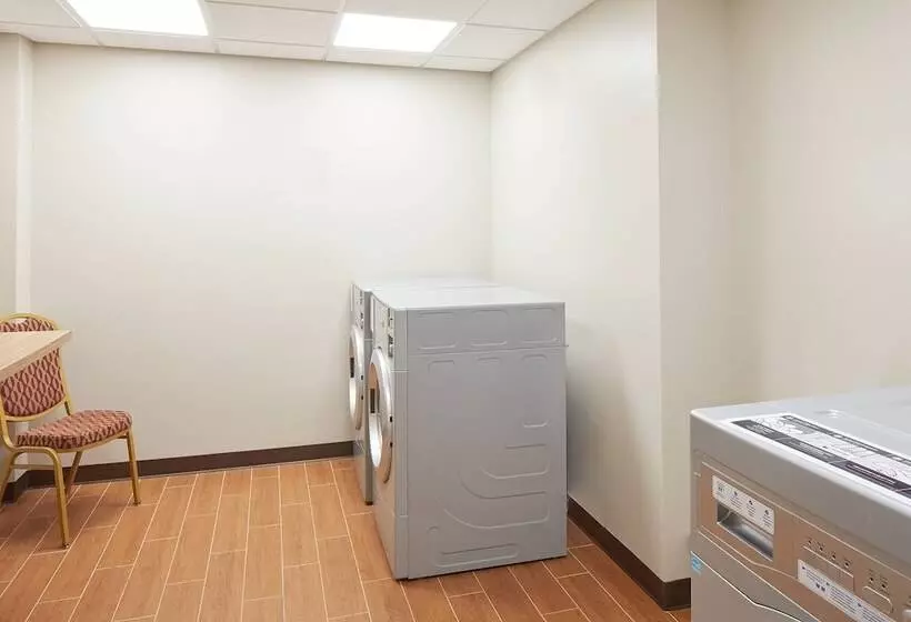 هتل Towneplace Suites By Marriott Danville