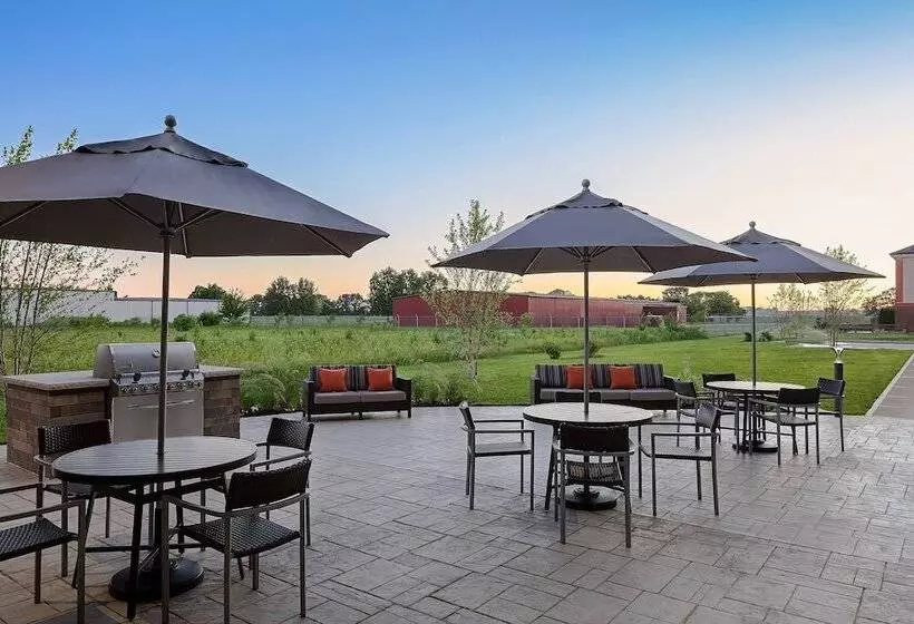 هتل Towneplace Suites By Marriott Danville