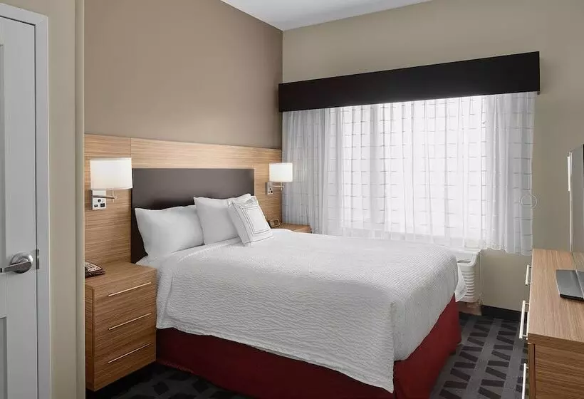 هتل Towneplace Suites By Marriott Danville
