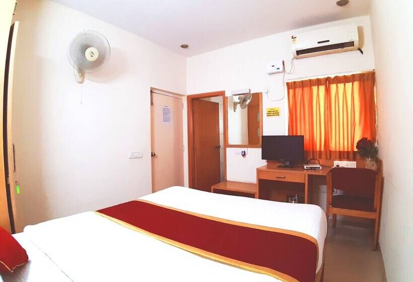 פנסיון Smartstay Service Apartment