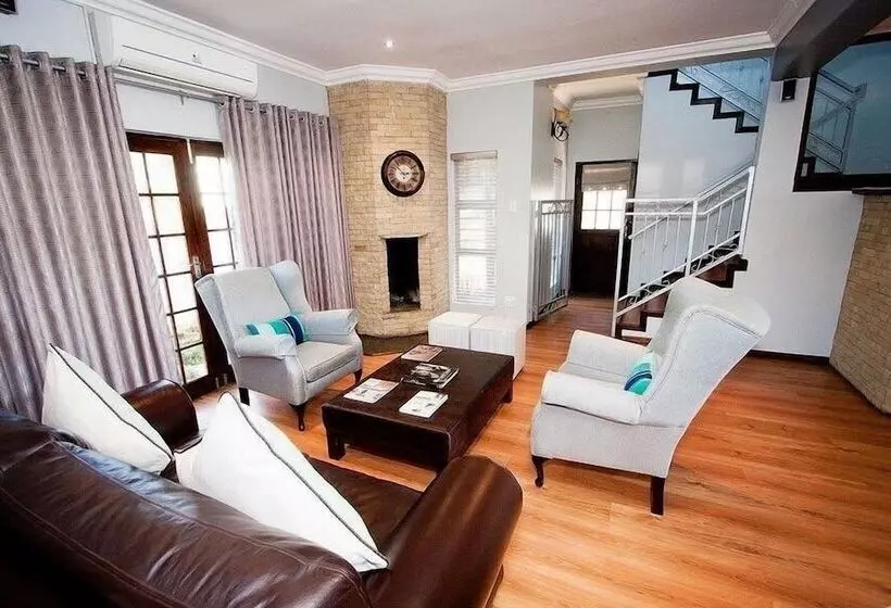 پانسیون Uitzicht Guest House