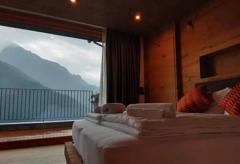 Hotelli Agriturismo Bio Ca' Pianazòla