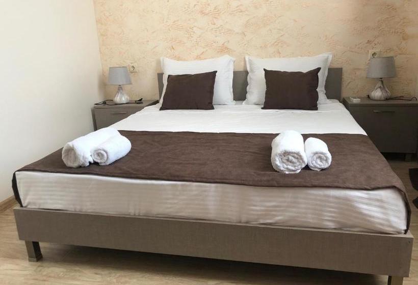 پانسیون Guesthouse Family