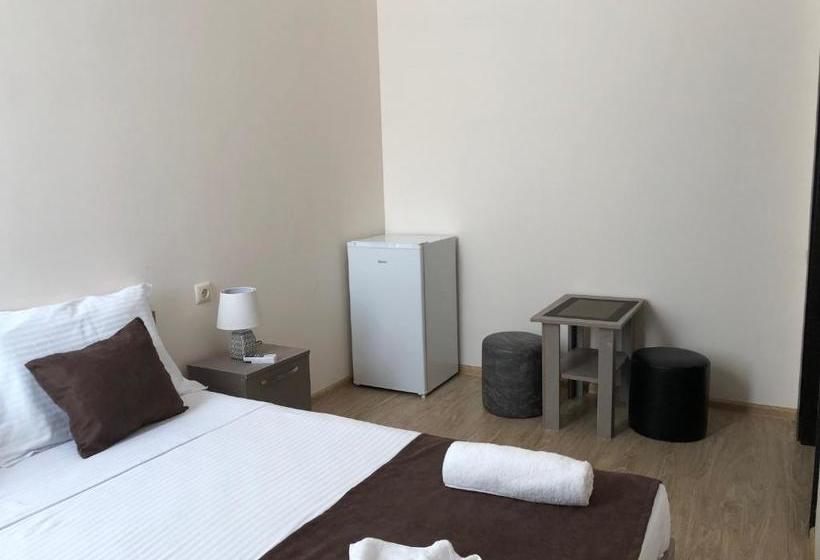 پانسیون Guesthouse Family