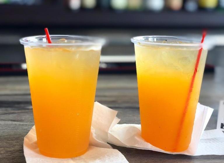 پانسیون Surfer's Hidden Gem By The Sea