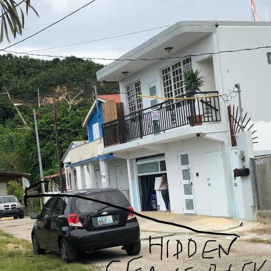 پانسیون Surfer's Hidden Gem By The Sea