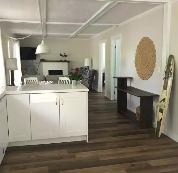 リゾートホテル Beachside On Lake Muskoka