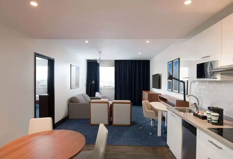 هتل Homewood Suites By Hilton Santo Domingo, Dominican Republic