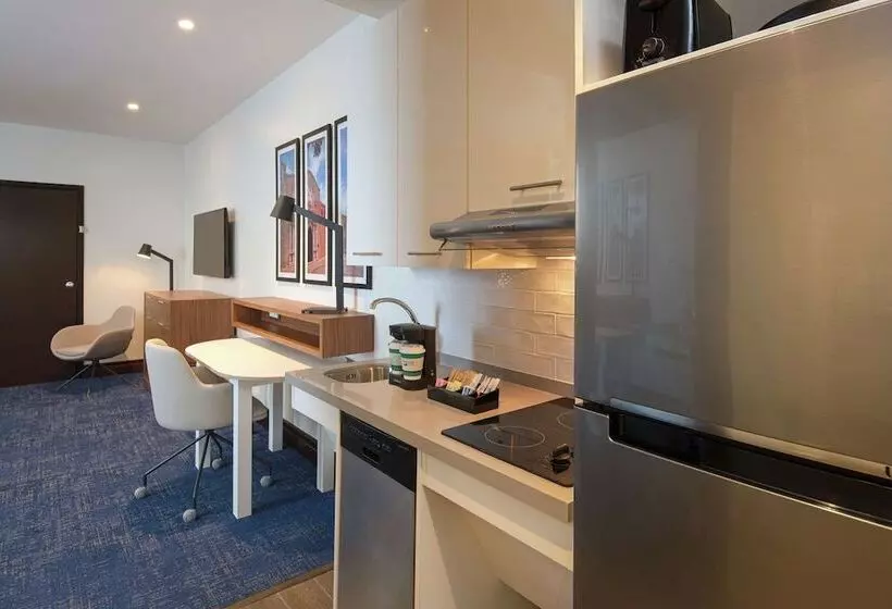 هتل Homewood Suites By Hilton Santo Domingo, Dominican Republic