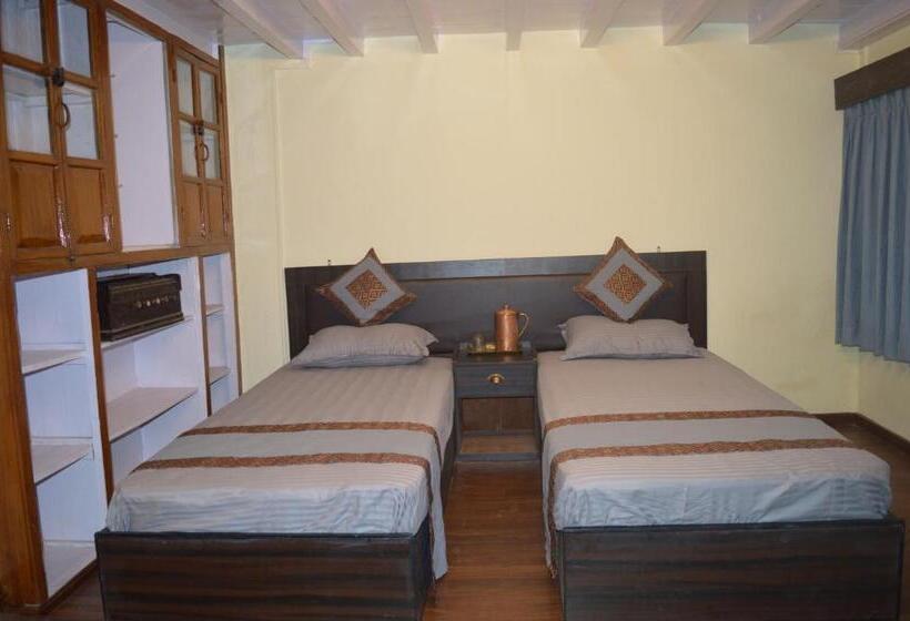 تختخواب و صبحانه Mani Homes