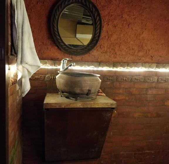 تختخواب و صبحانه Mani Homes