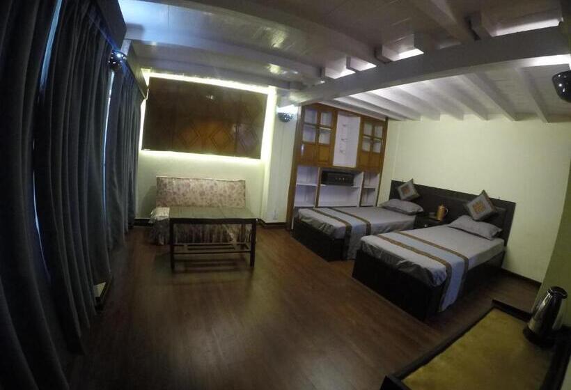 تختخواب و صبحانه Mani Homes