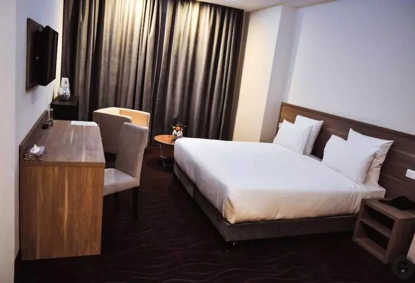 هتل Des Beaux Arts