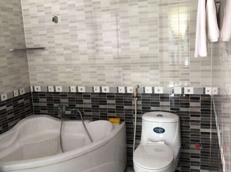 فندق Khach San Truong Thinh