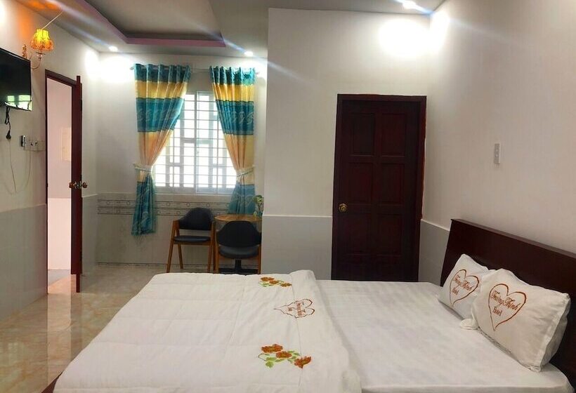 فندق Khach San Truong Thinh