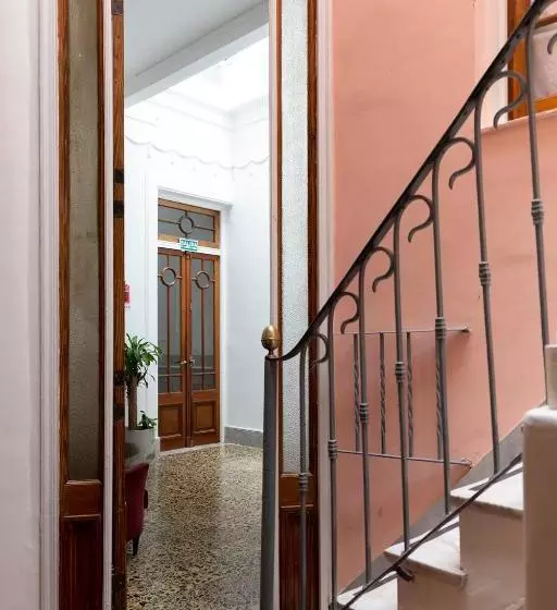 پانسیون Casa Tatu