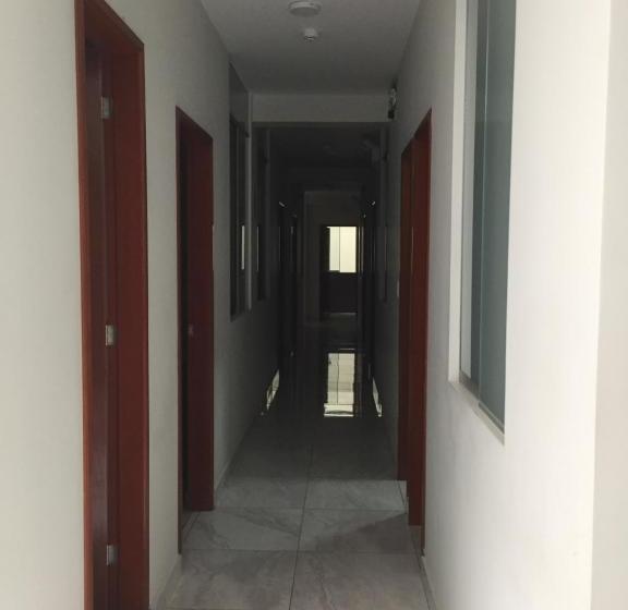 膳宿费 Hostal Parisuite